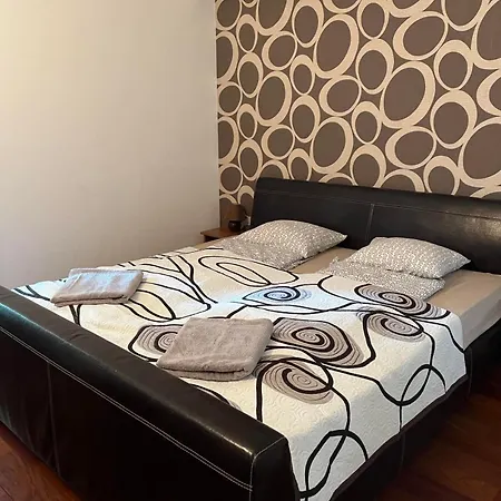 Bavaria Club * 巴拉通雷勒