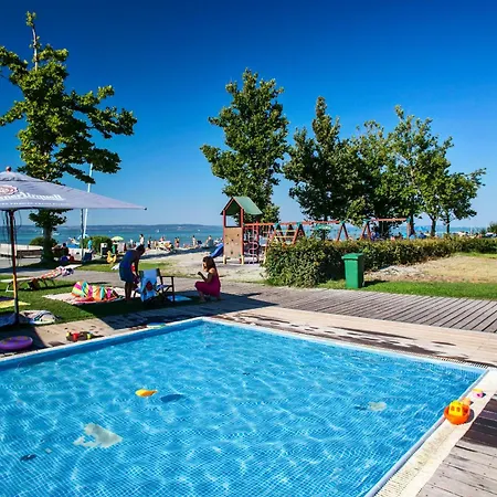 Bavaria Club 假日公园 *