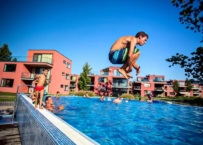 假日公园 Bavaria Club 巴拉通雷勒