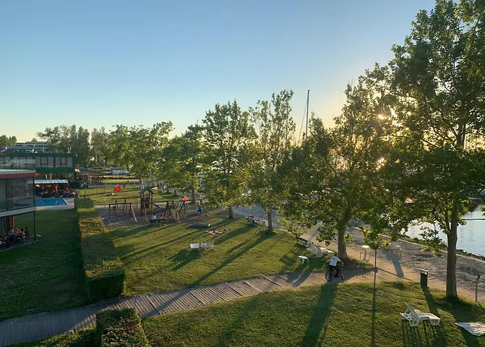 假日公园 Bavaria Club *